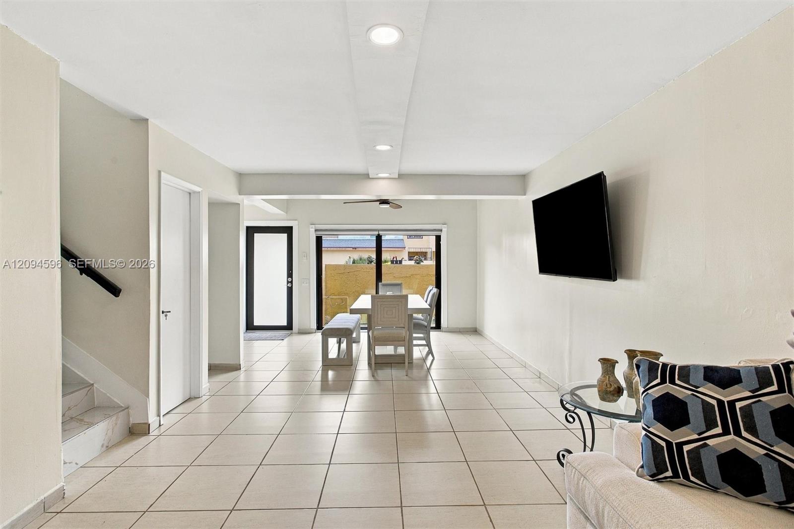 9670 Fontainebleau Boulevard