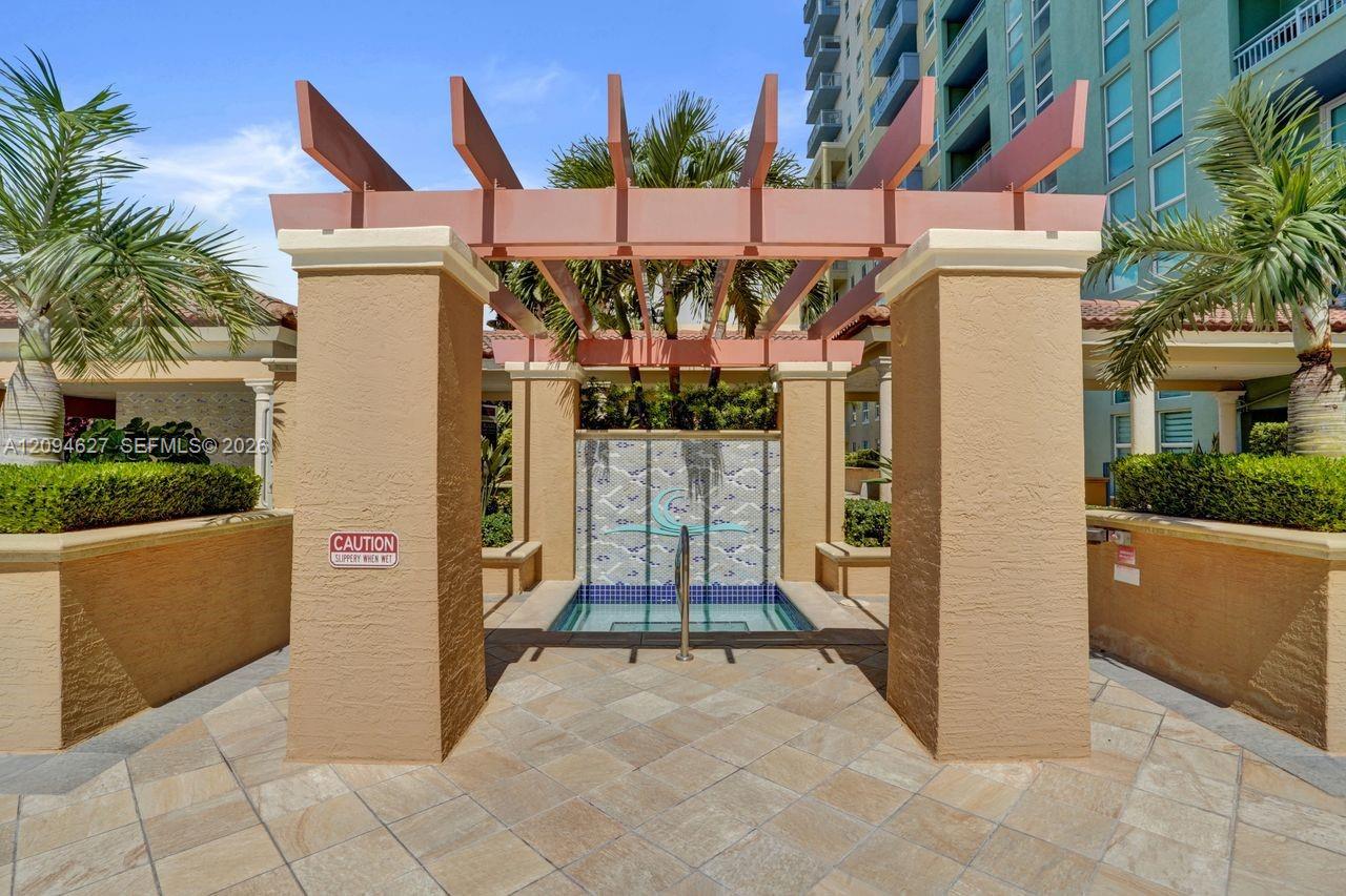 90 Alton Road