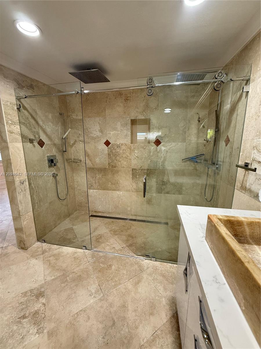 3889 NW 5th Street