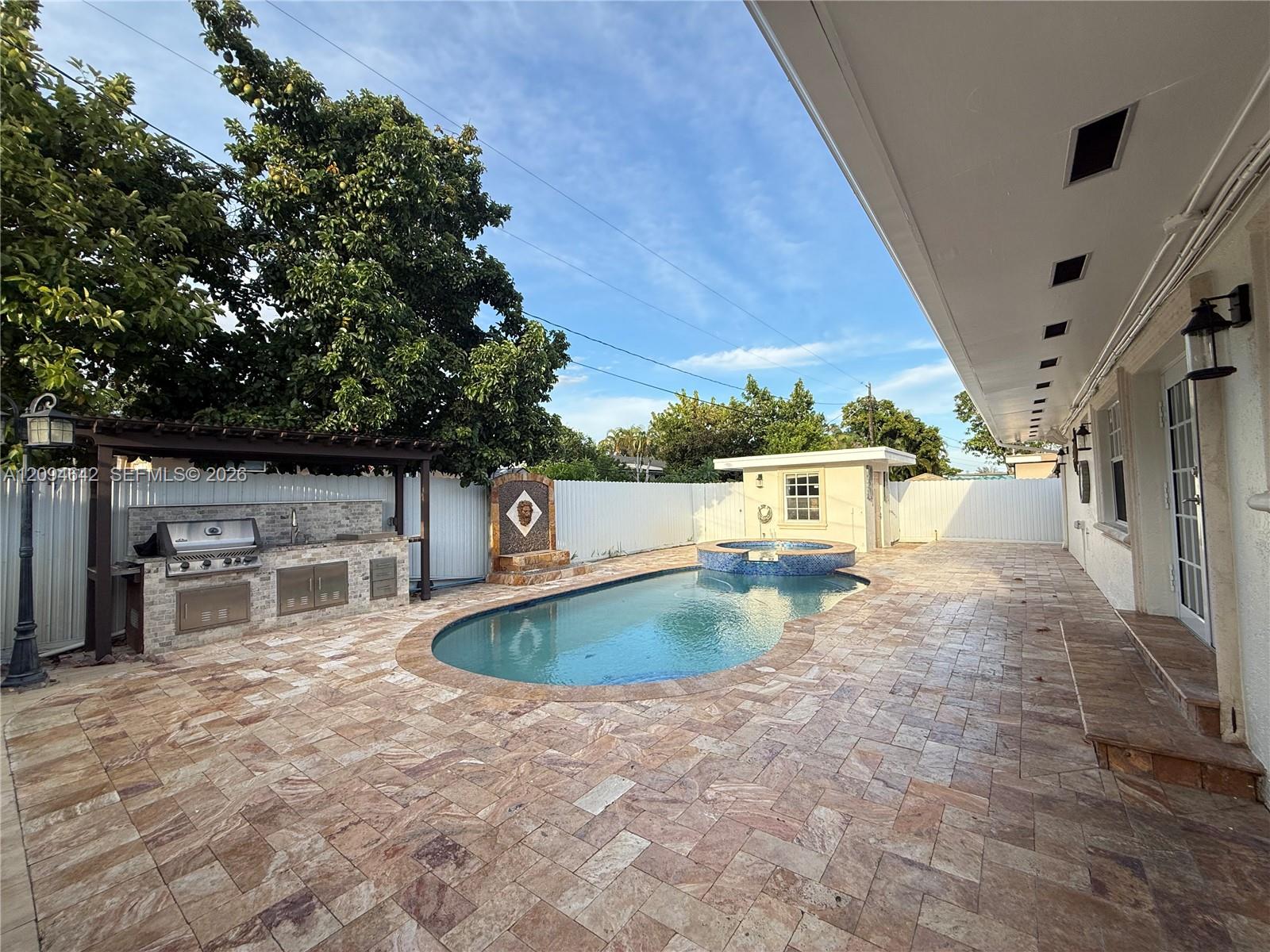 3889 NW 5th Street