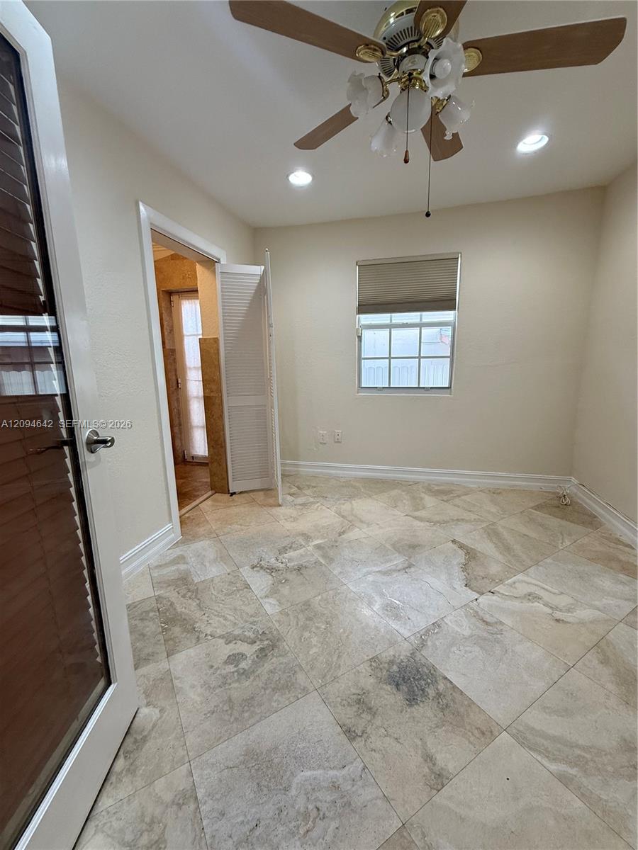 3889 NW 5th Street