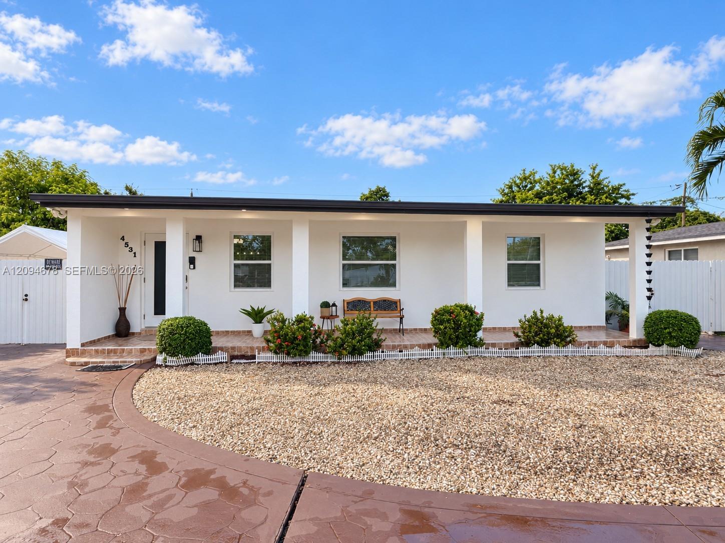 4531 SW 98th Court