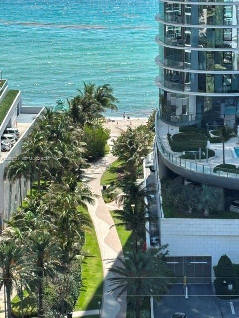 500 Bayview Drive