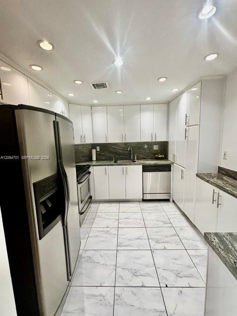 500 Bayview Drive