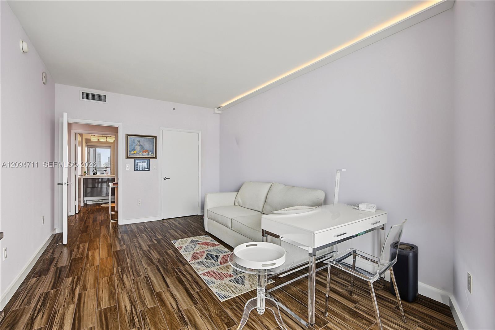 1900 N Bayshore Drive