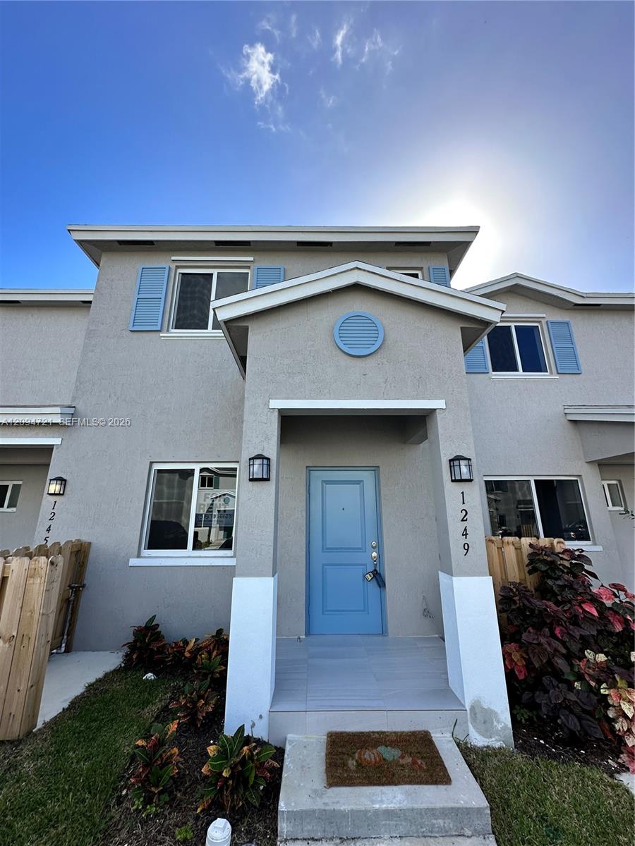 1245 NW 3rd Lane