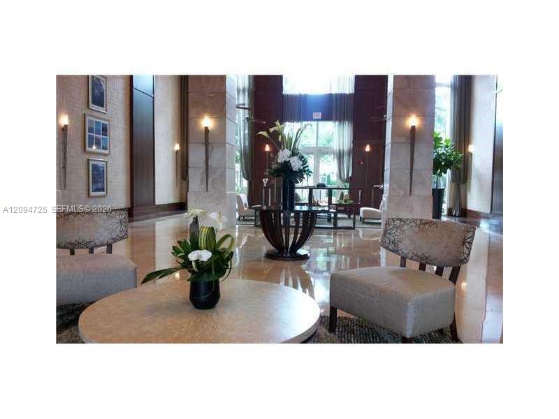 19501 W Country Club Drive