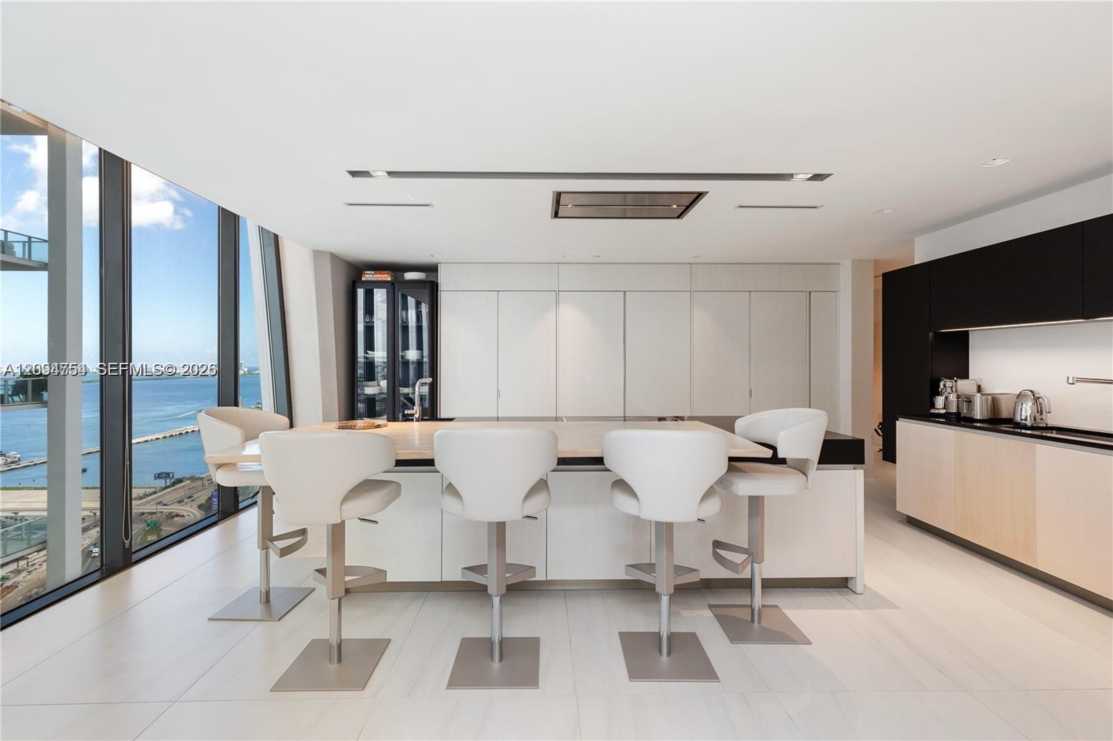 1000 Biscayne Boulevard