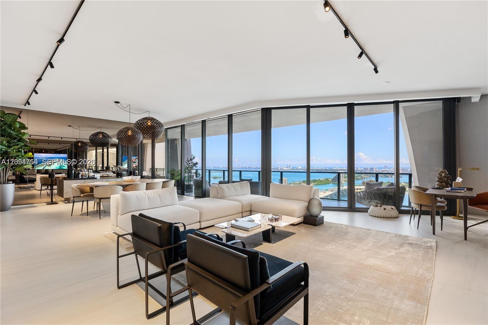 1000 Biscayne Boulevard