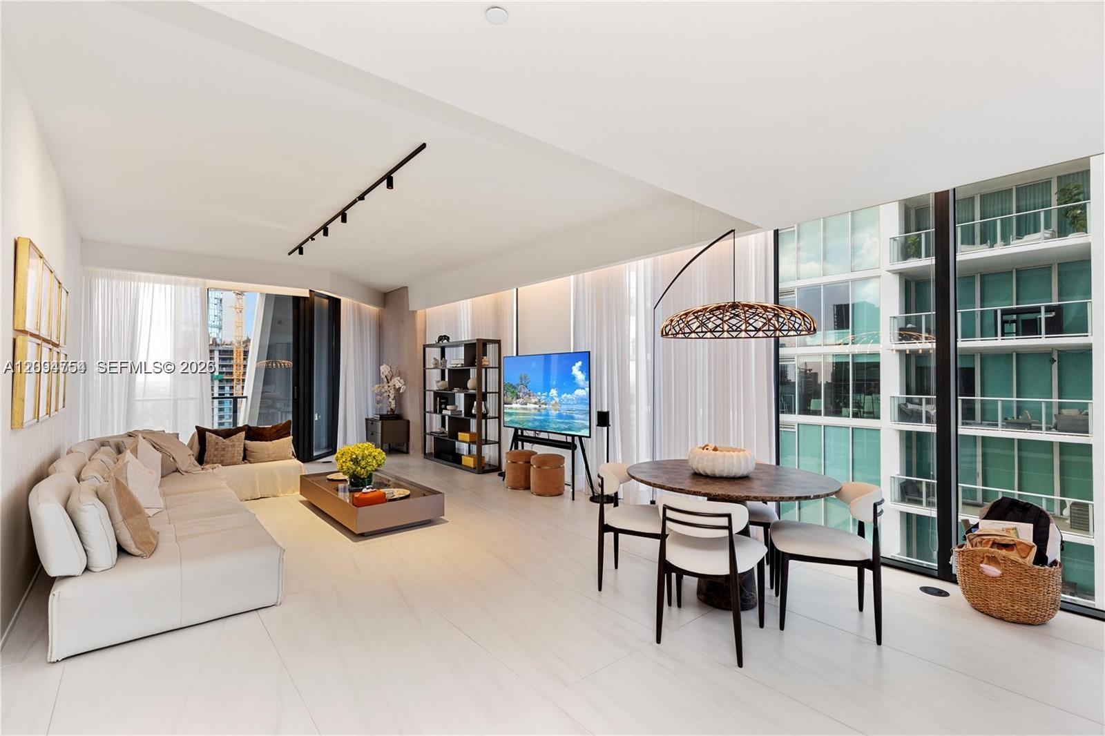 1000 Biscayne Boulevard