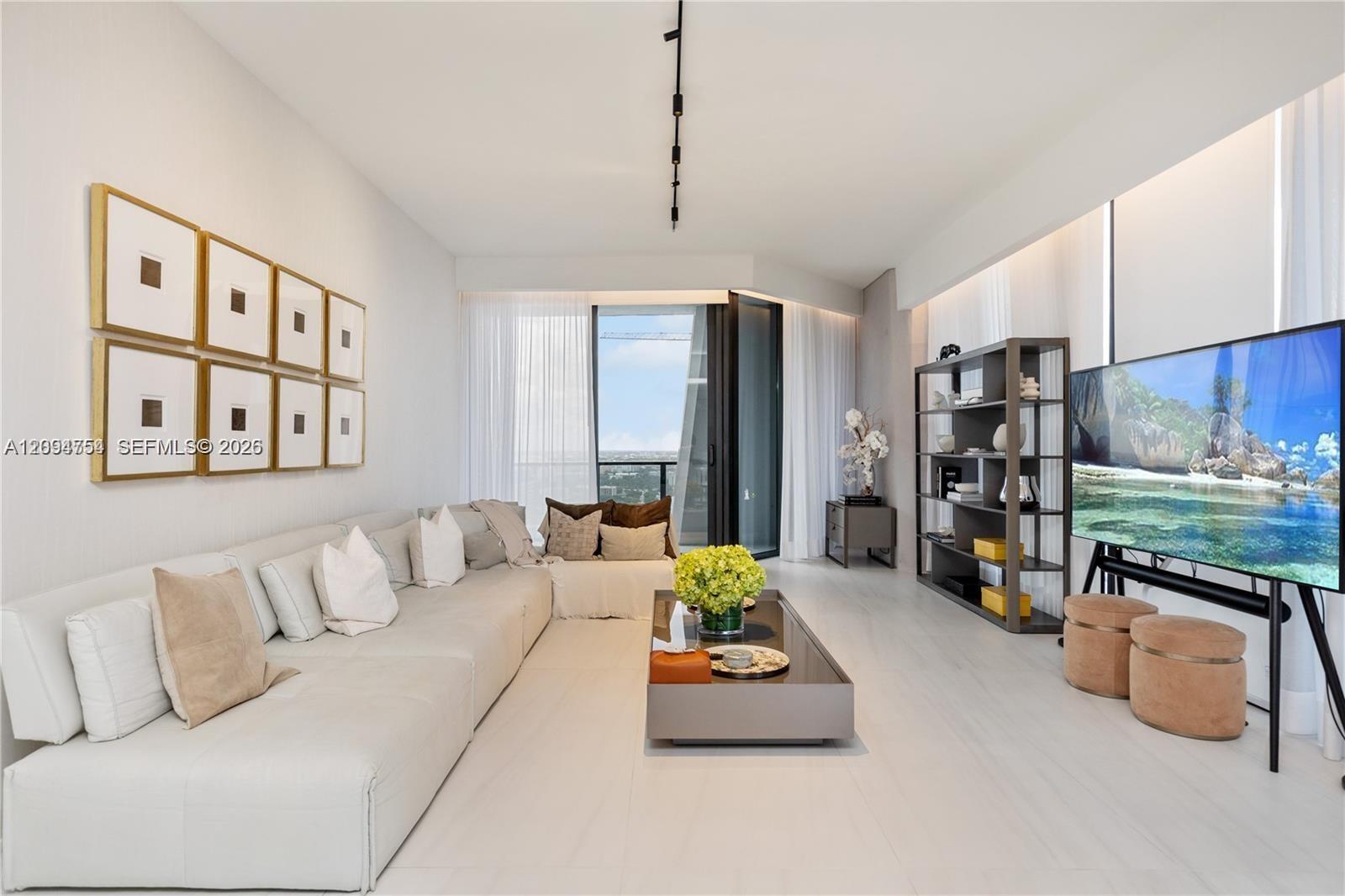 1000 Biscayne Boulevard