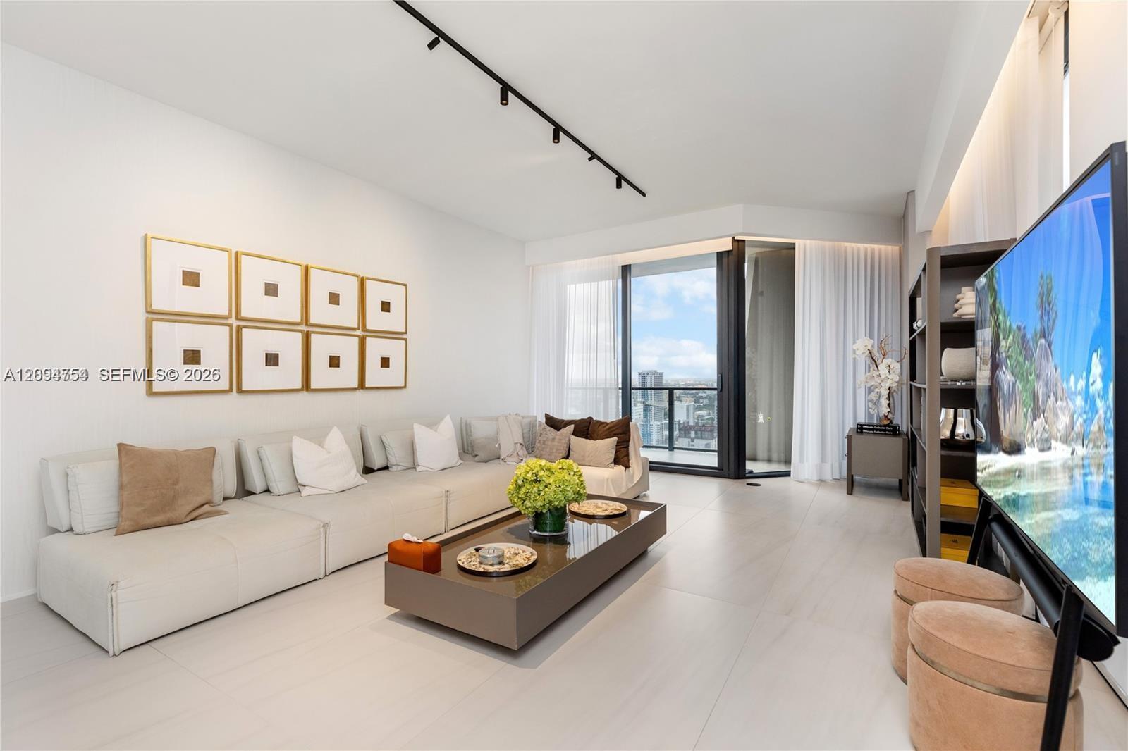 1000 Biscayne Boulevard