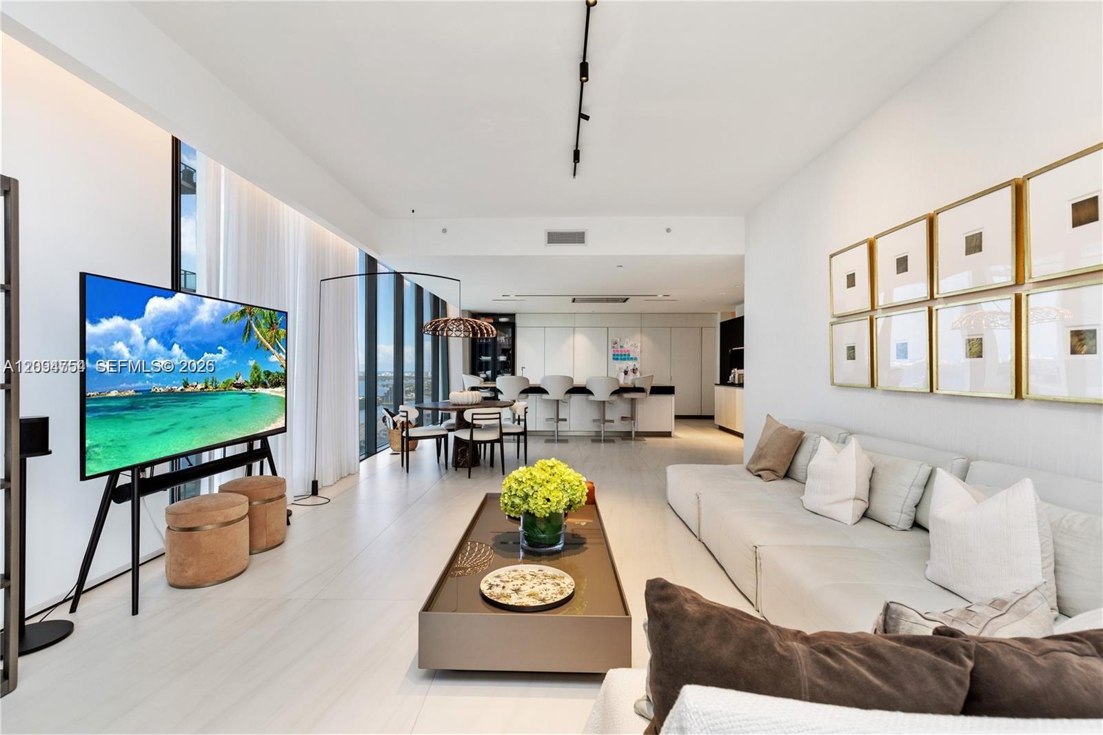1000 Biscayne Boulevard