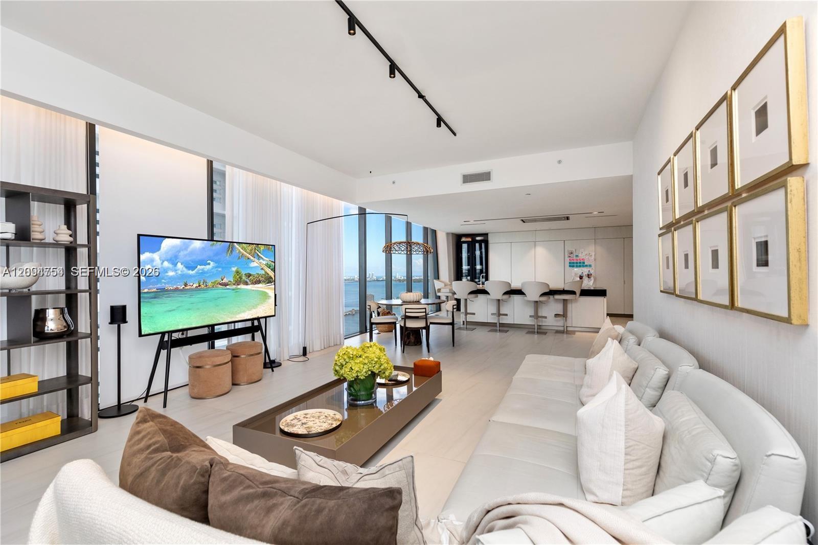 1000 Biscayne Boulevard