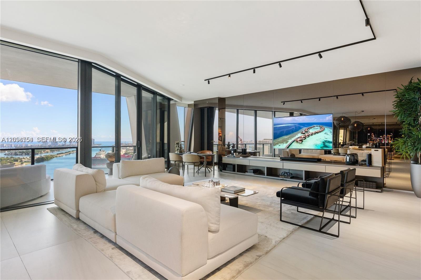 1000 Biscayne Boulevard