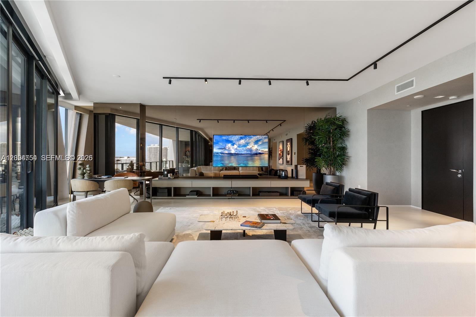 1000 Biscayne Boulevard