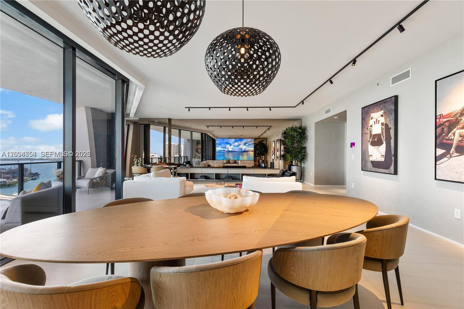 1000 Biscayne Boulevard