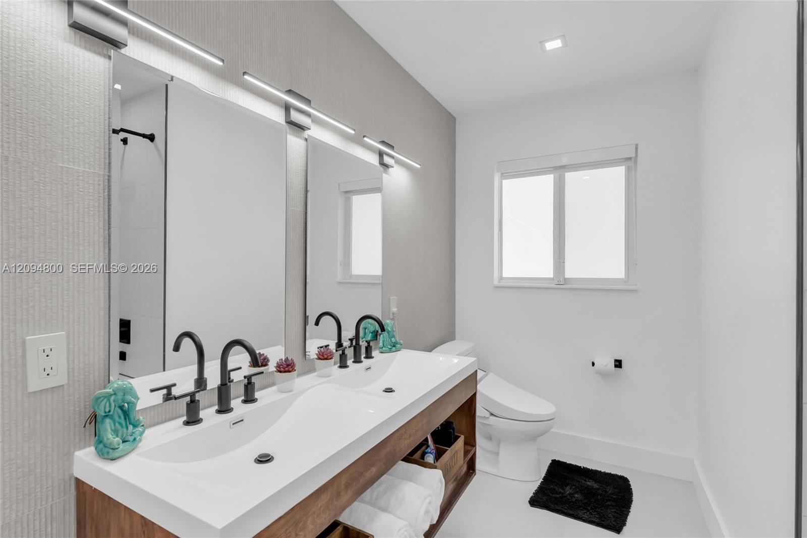 1175 NE 109th Street