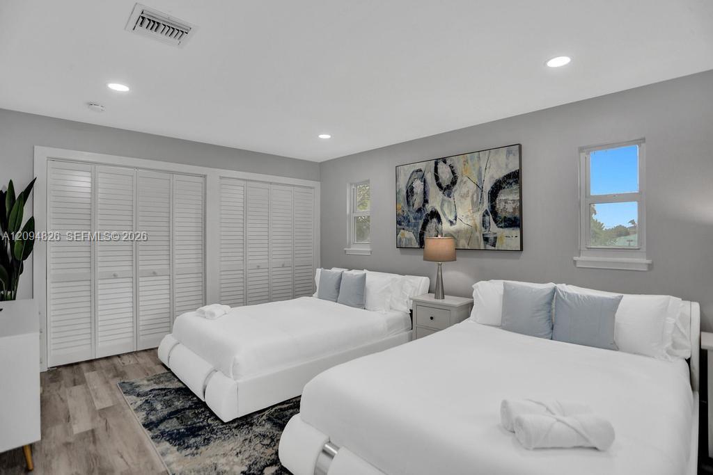 63 SE 5th Avenue