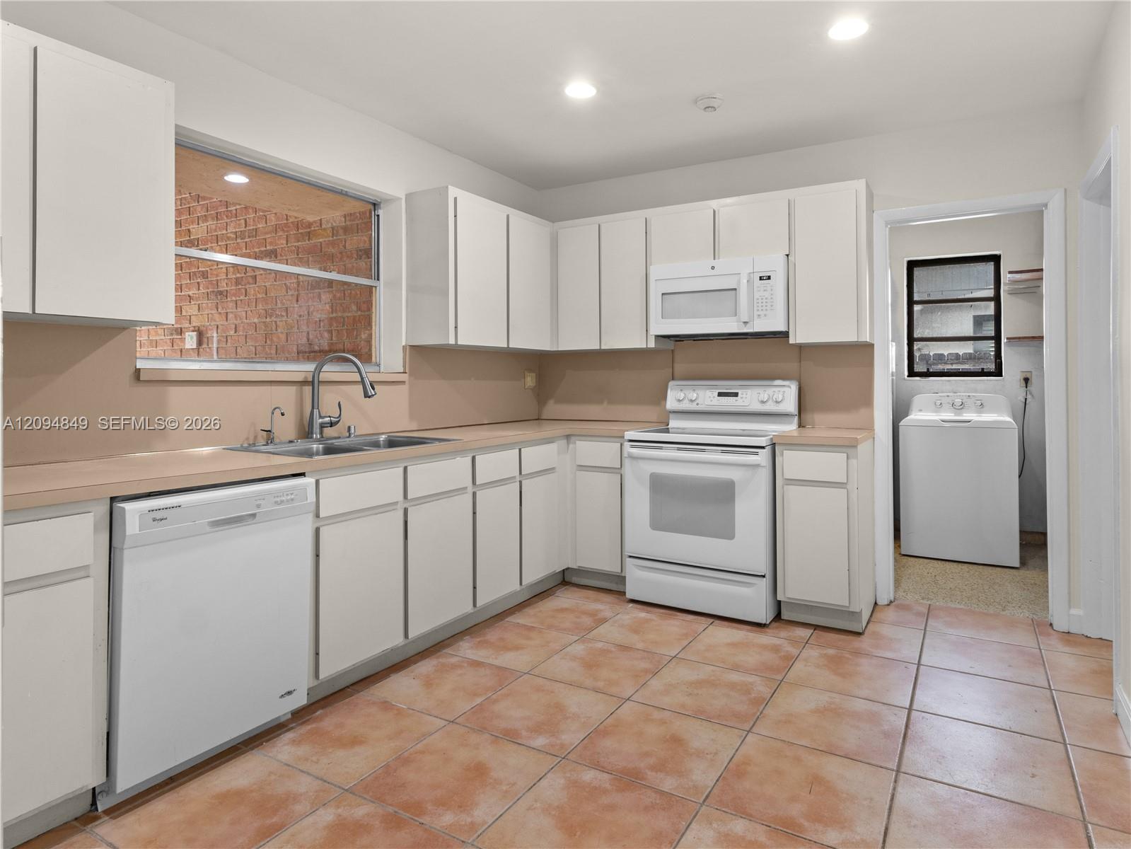 9360 SW 25th Street