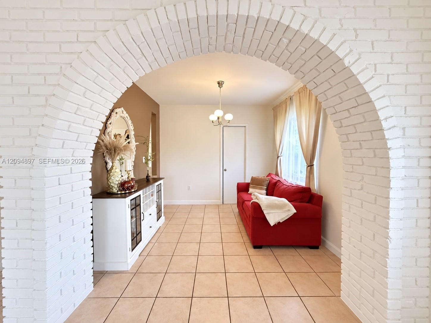 797 NW 9th Street