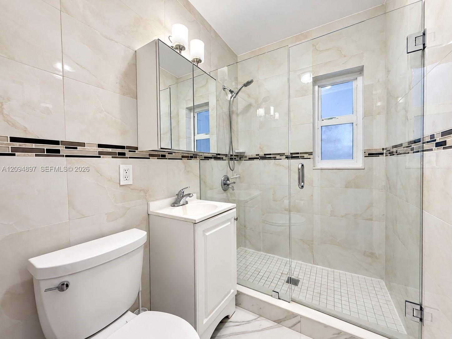 797 NW 9th Street