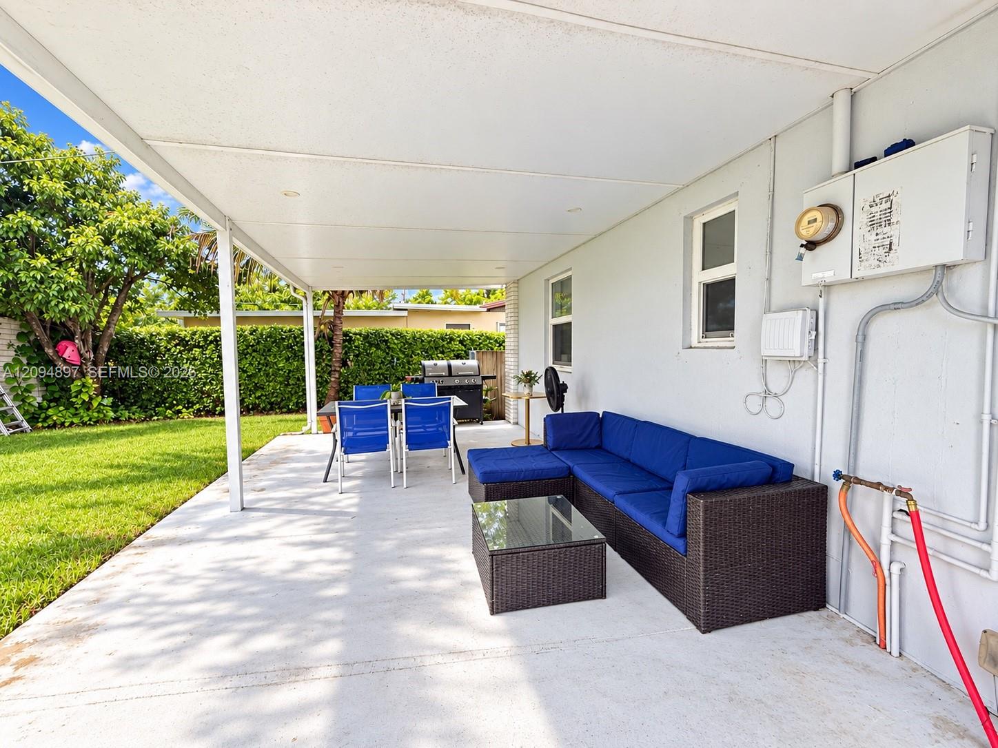 797 NW 9th Street