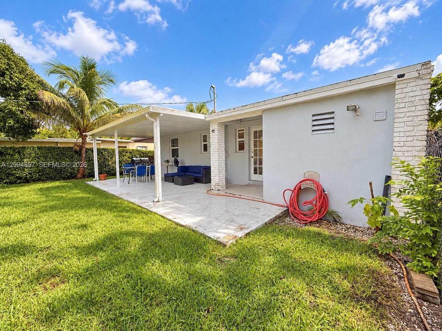 797 NW 9th Street
