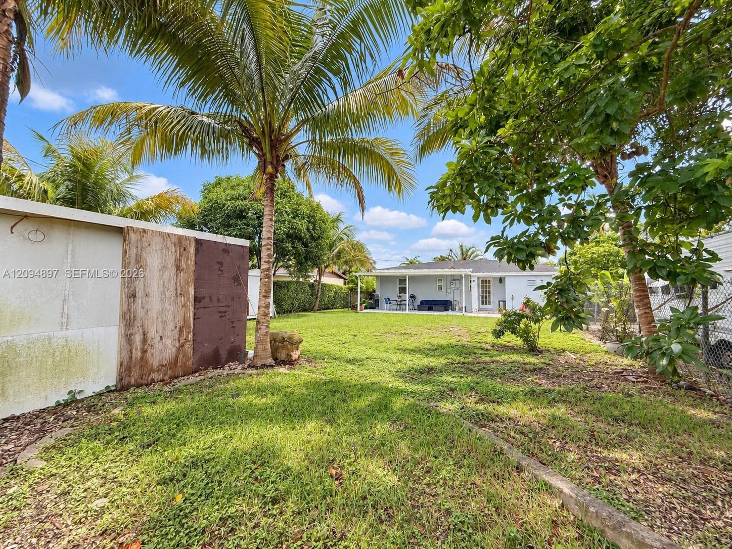 797 NW 9th Street