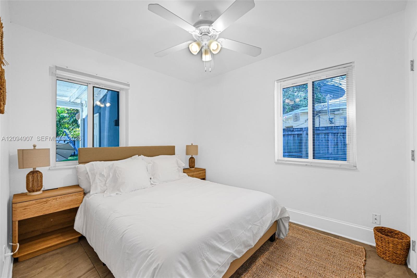 1328 N Andrews Avenue gallery image #14