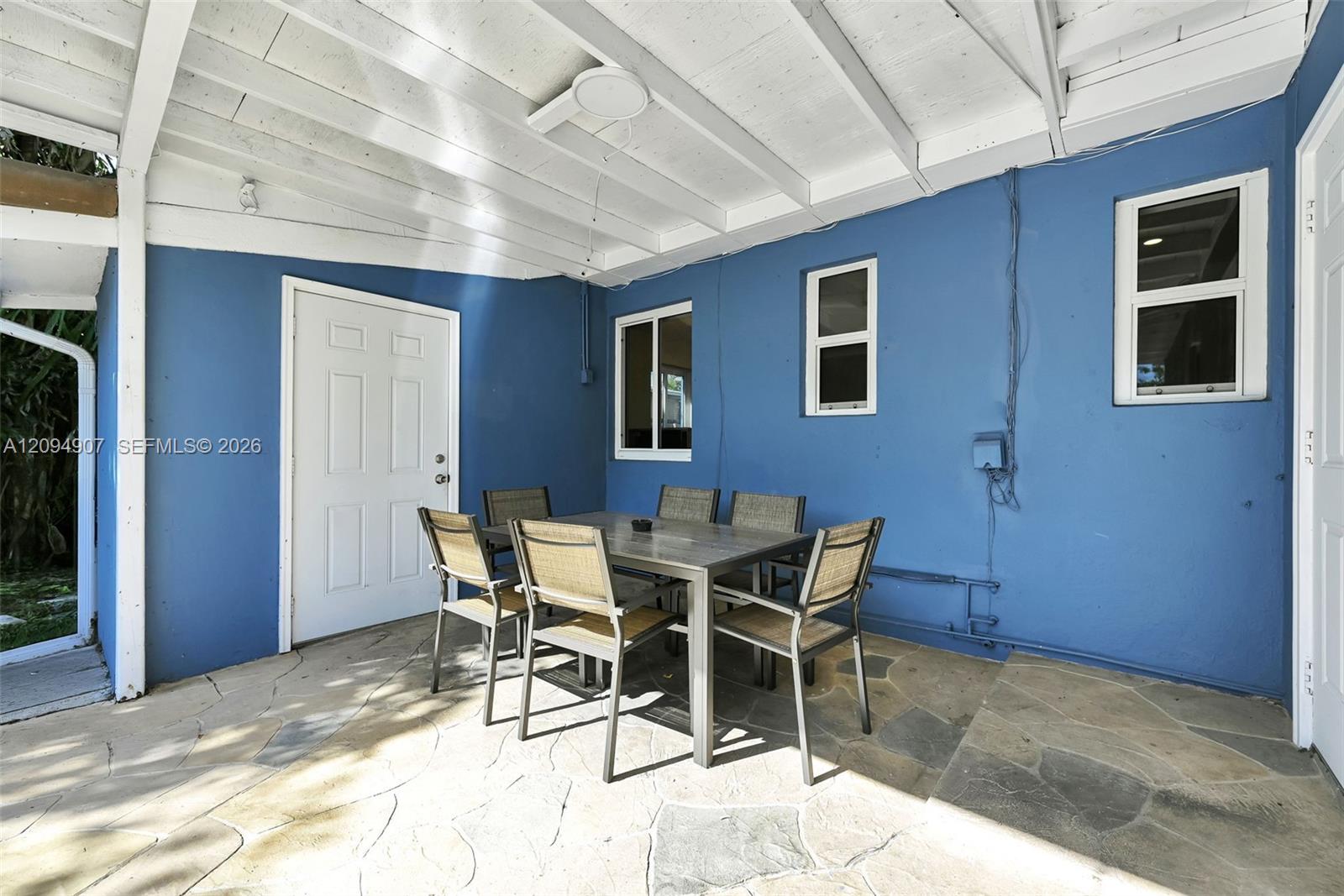 1328 N Andrews Avenue gallery image #30