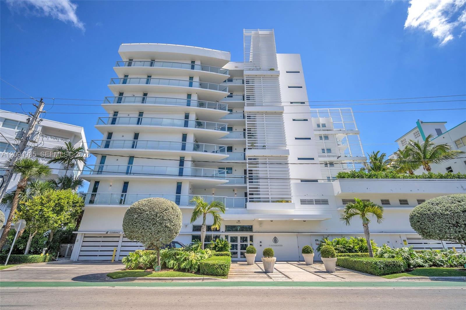 9821 E Bay Harbor Drive
