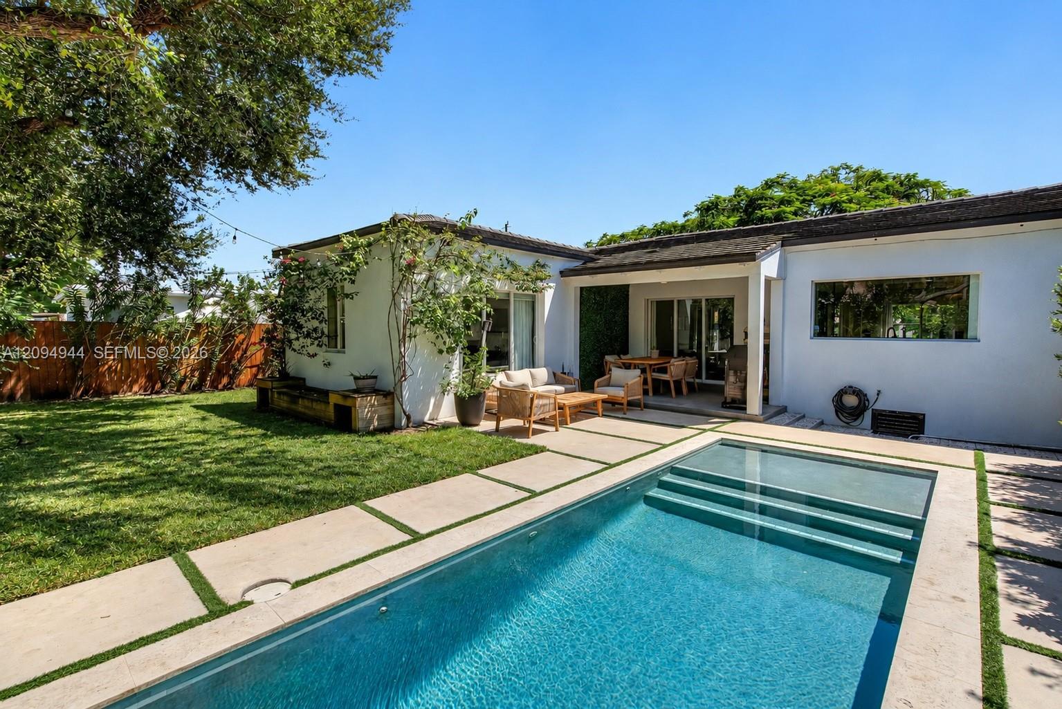 1867 SW 14th Terrace