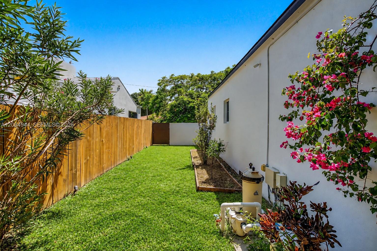 1867 SW 14th Terrace