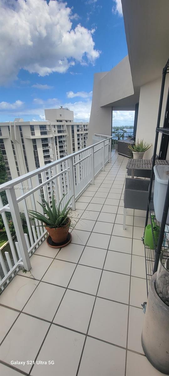 2000 Towerside Terrace