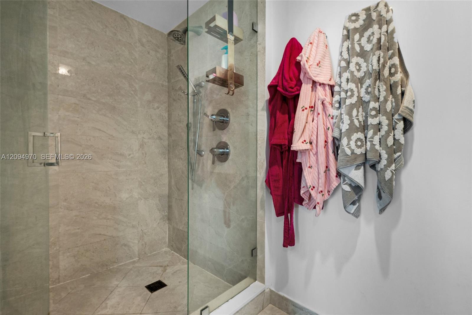 488 NE 18th Street gallery image #12