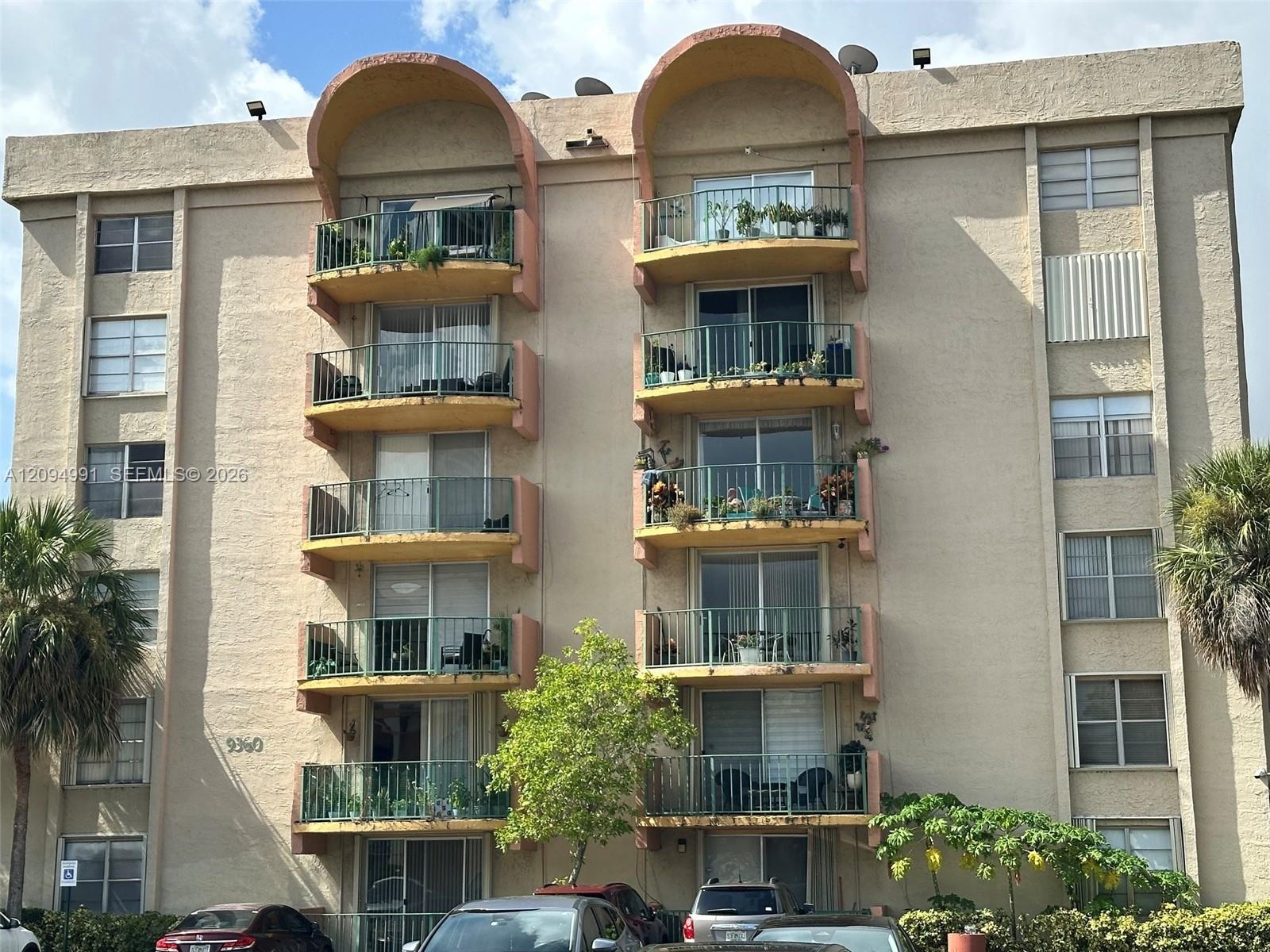 9360 Fontainebleau Boulevard