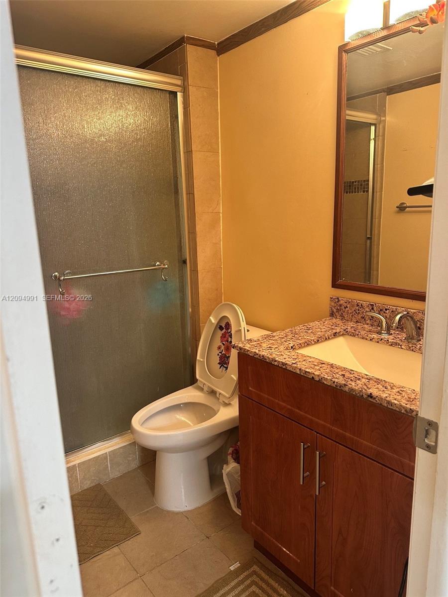 9360 Fontainebleau Boulevard