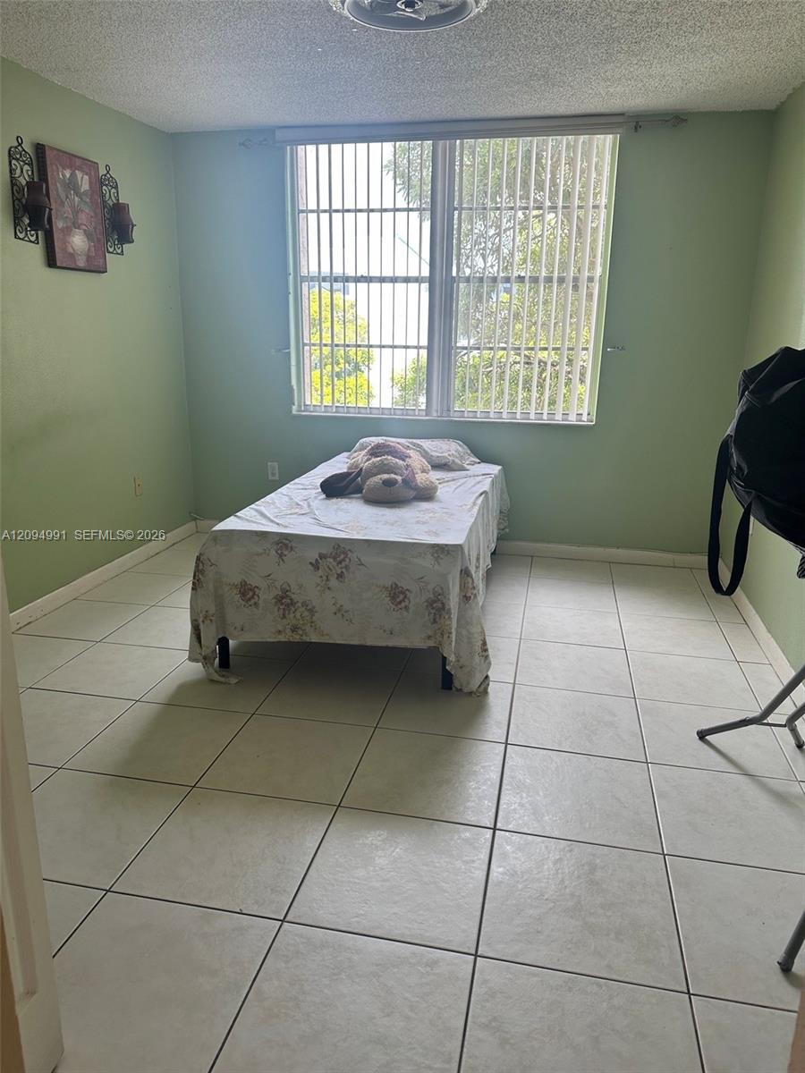 9360 Fontainebleau Boulevard