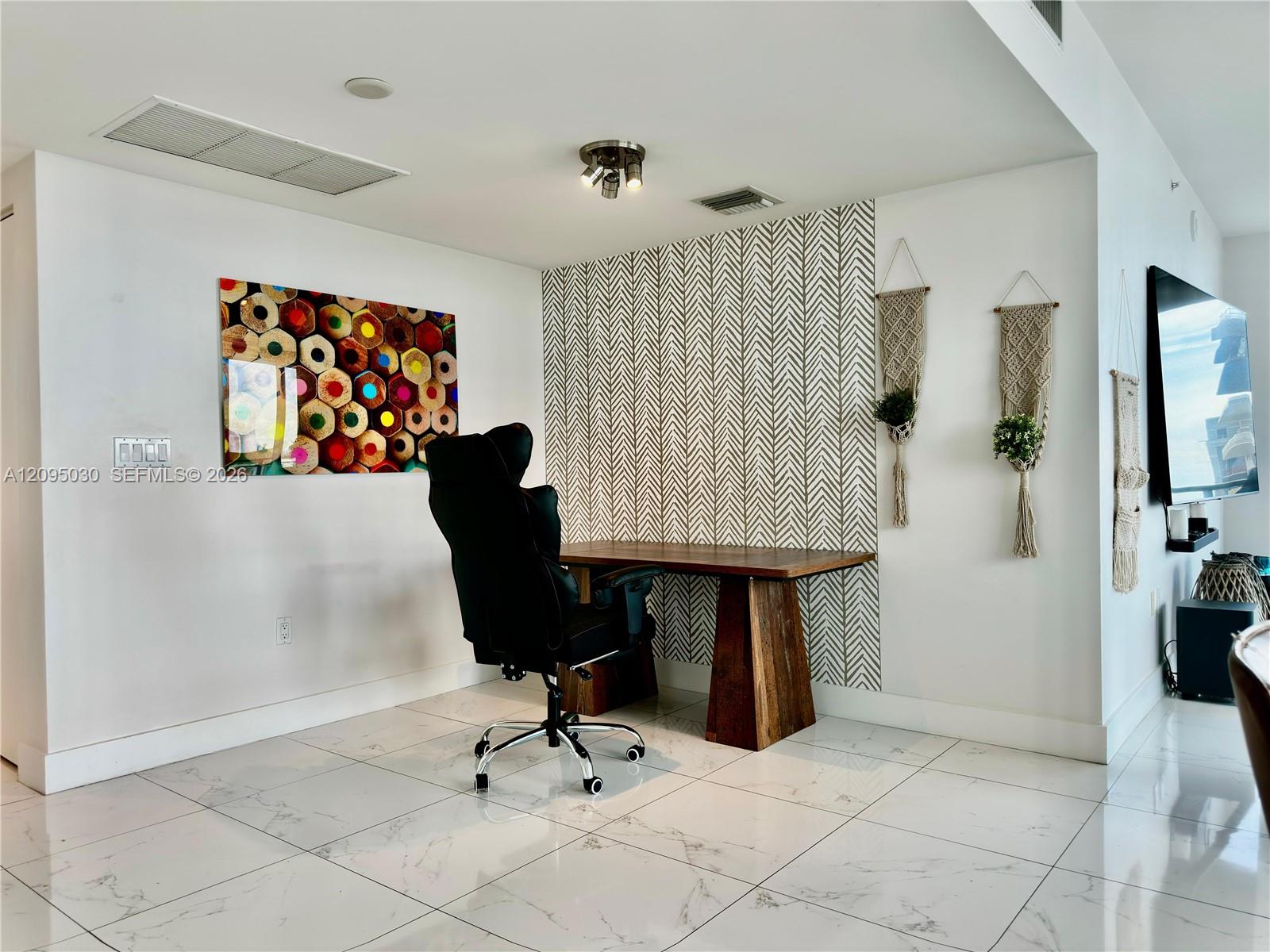 92 SW 3rd Street