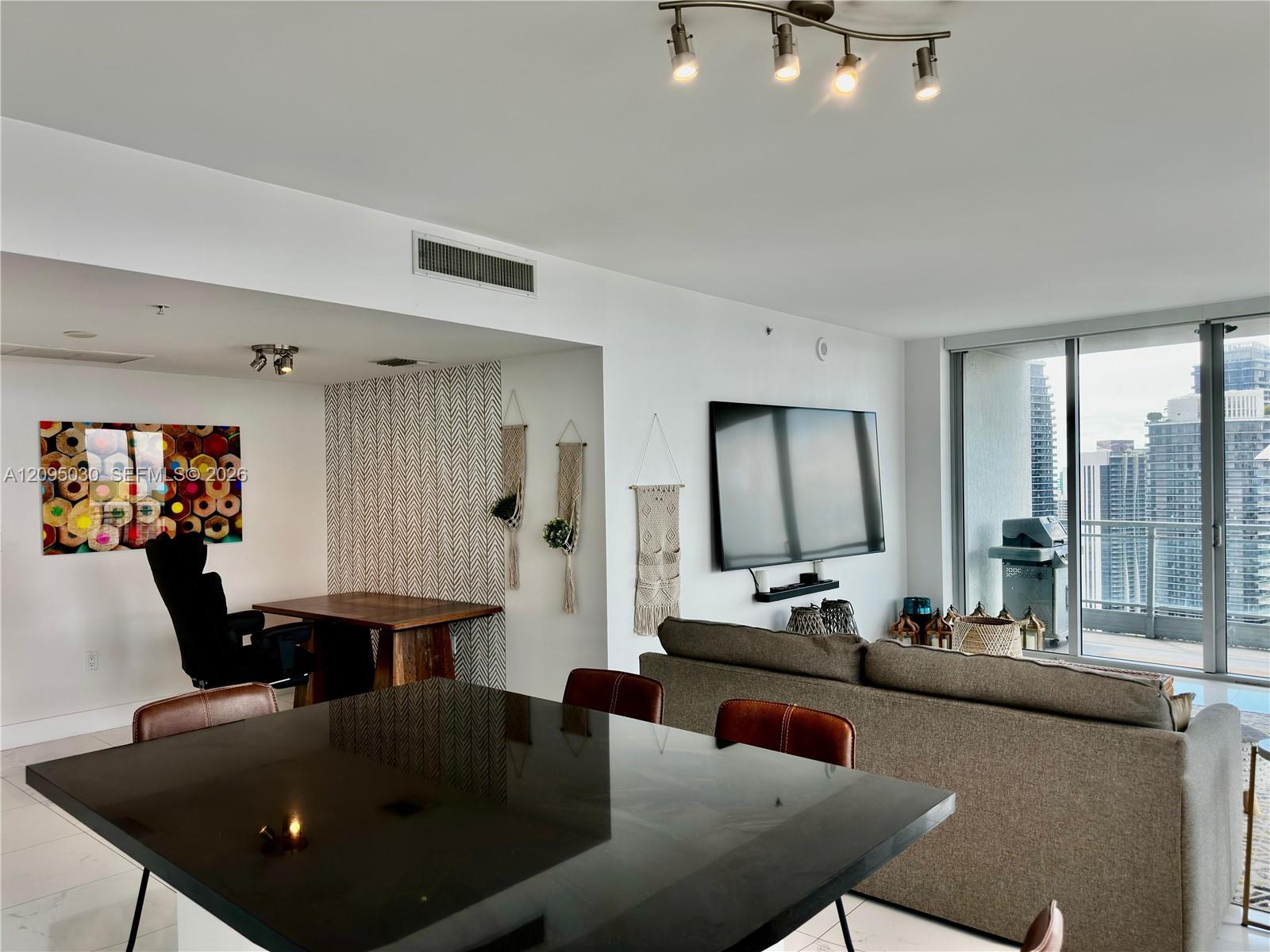 92 SW 3rd Street