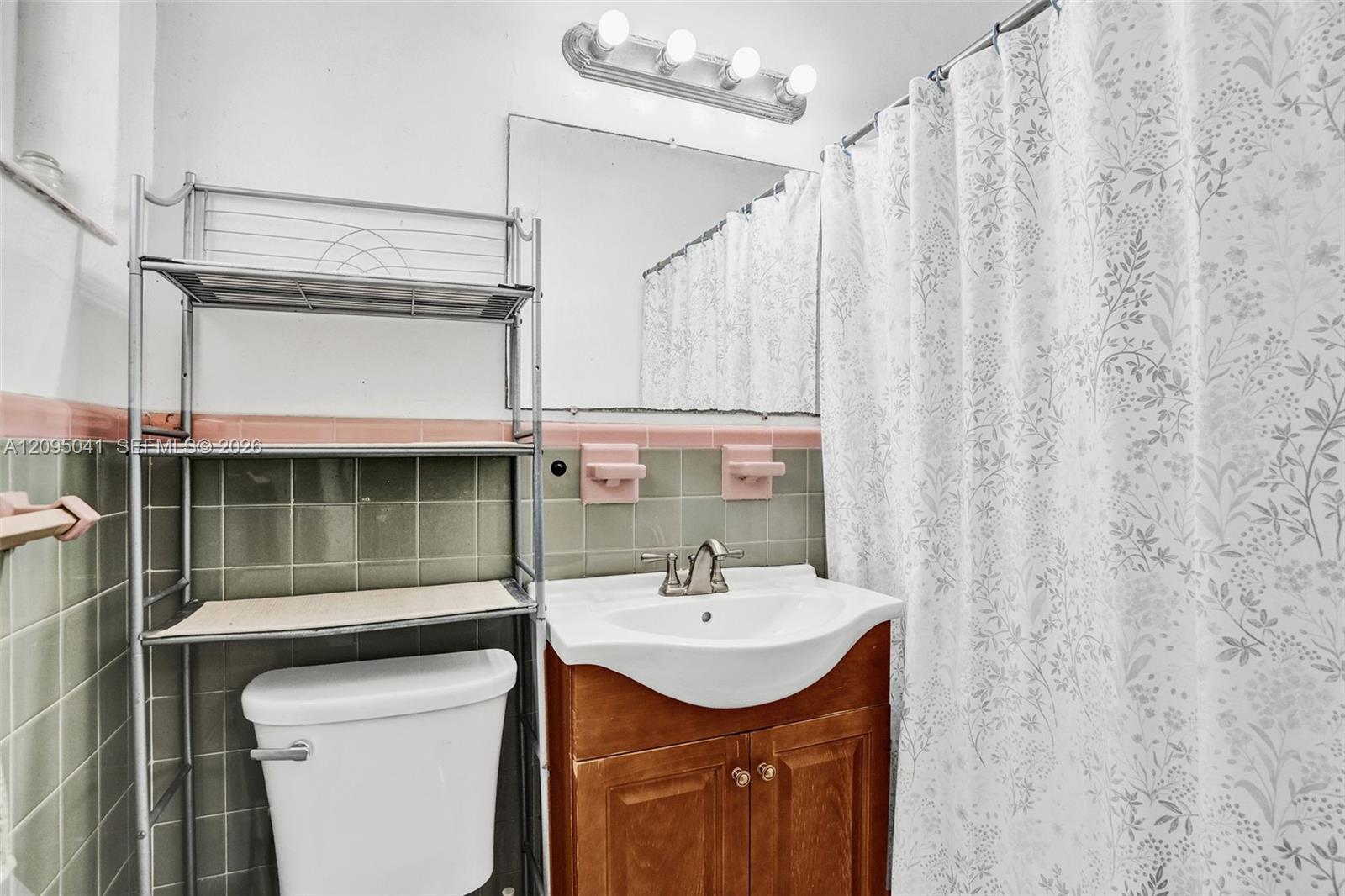 17401 NE 11th Court