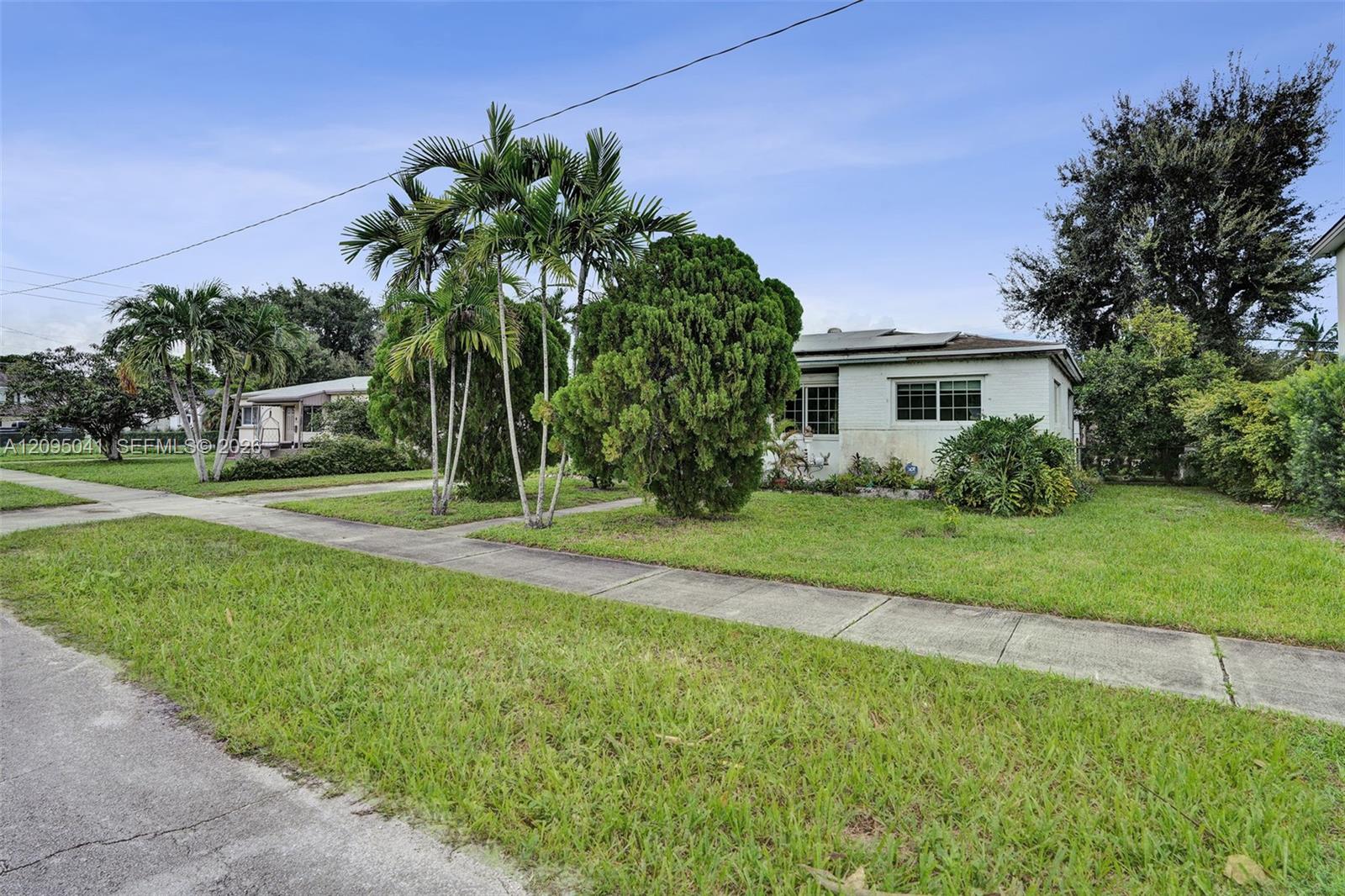 17401 NE 11th Court