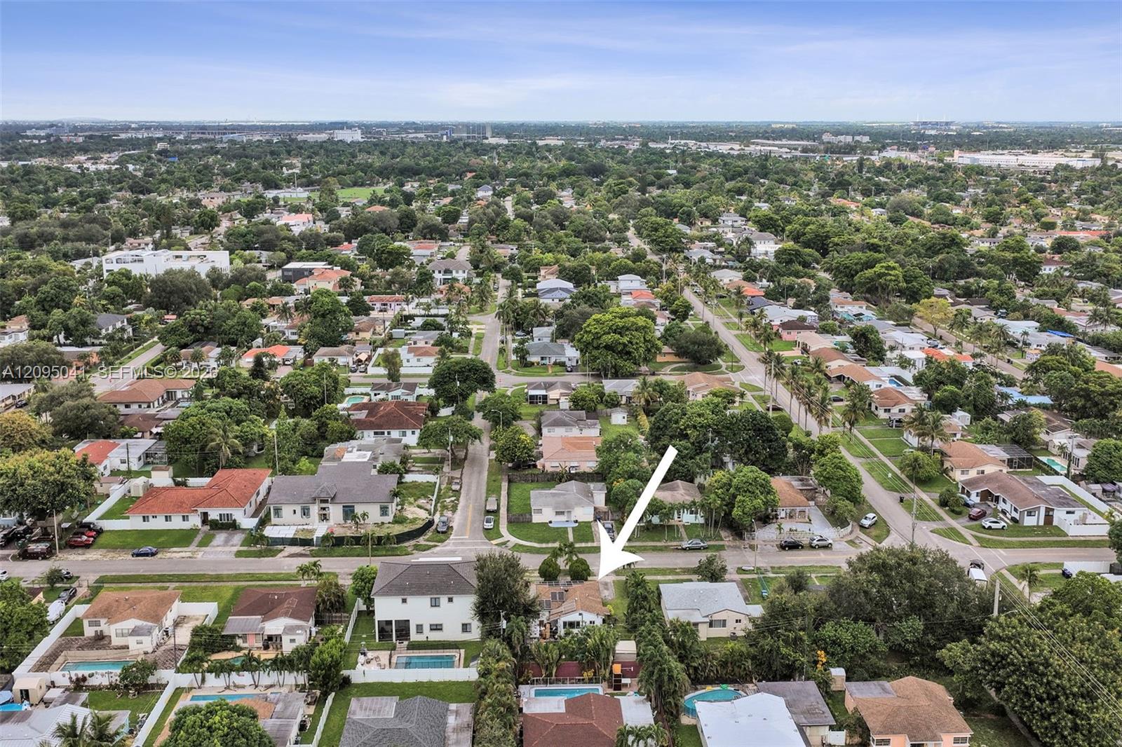 17401 NE 11th Court