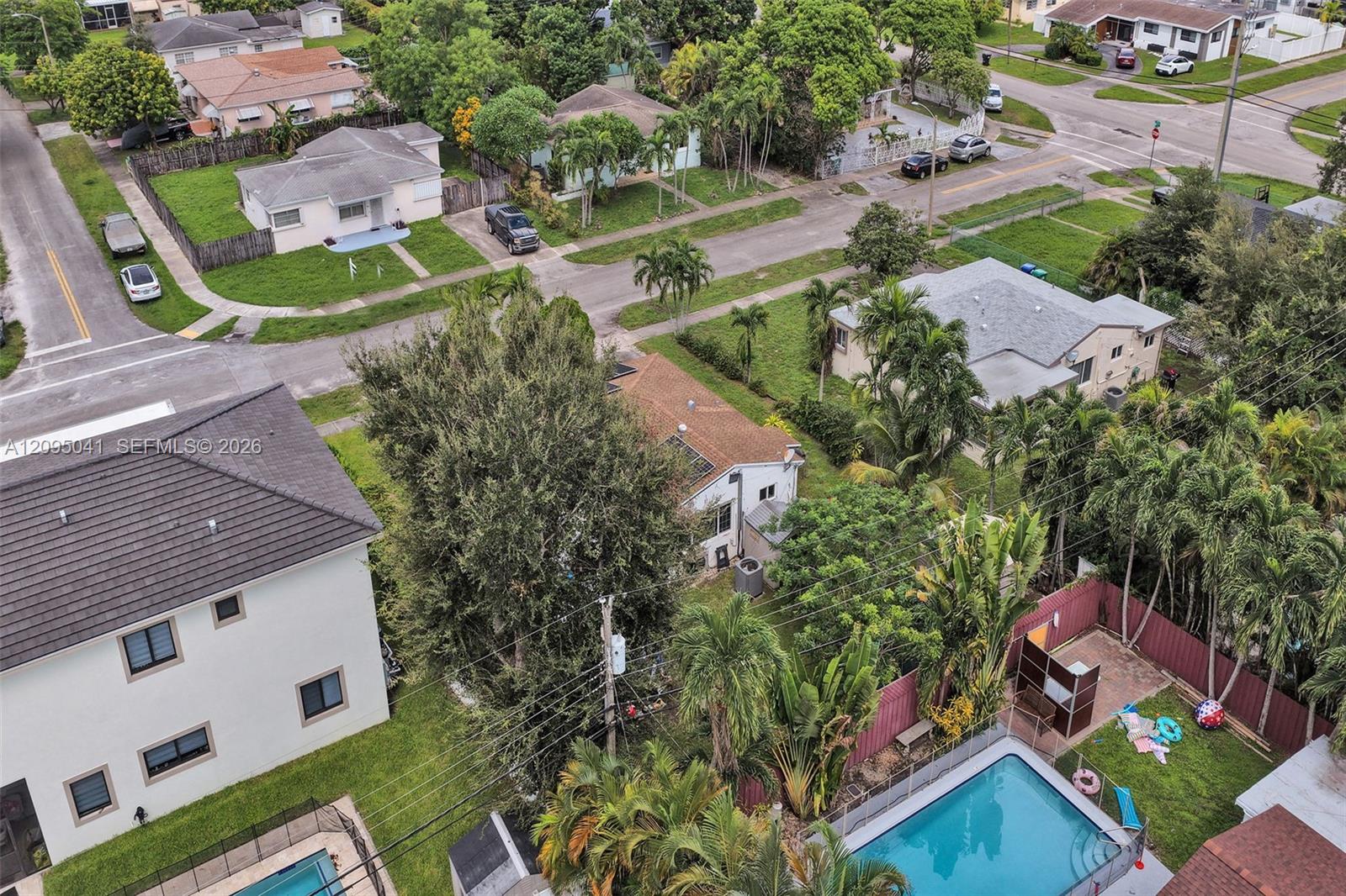 17401 NE 11th Court