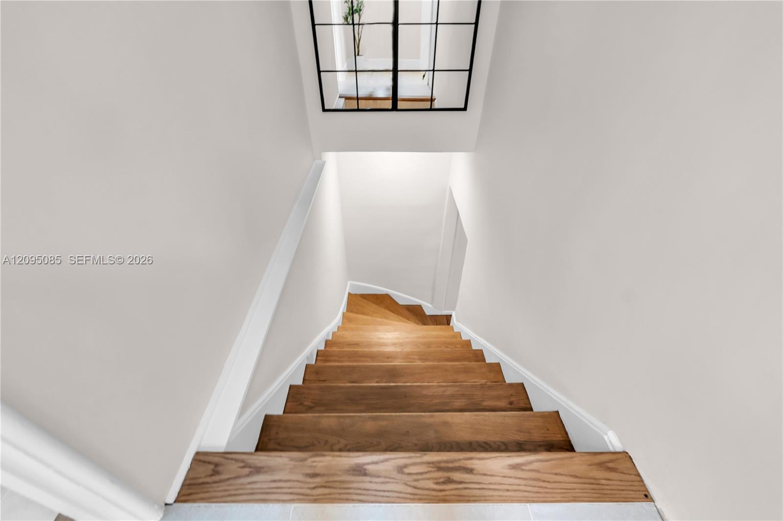 467 NE 55th Terrace