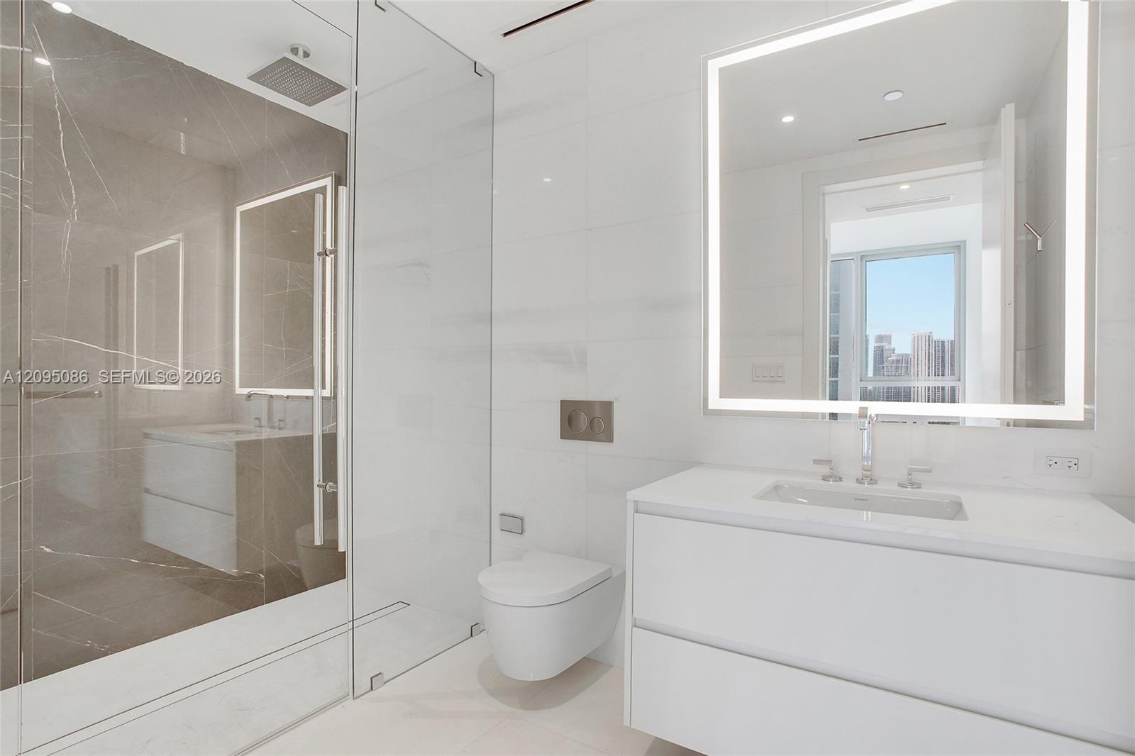 300 Biscayne Boulevard Way