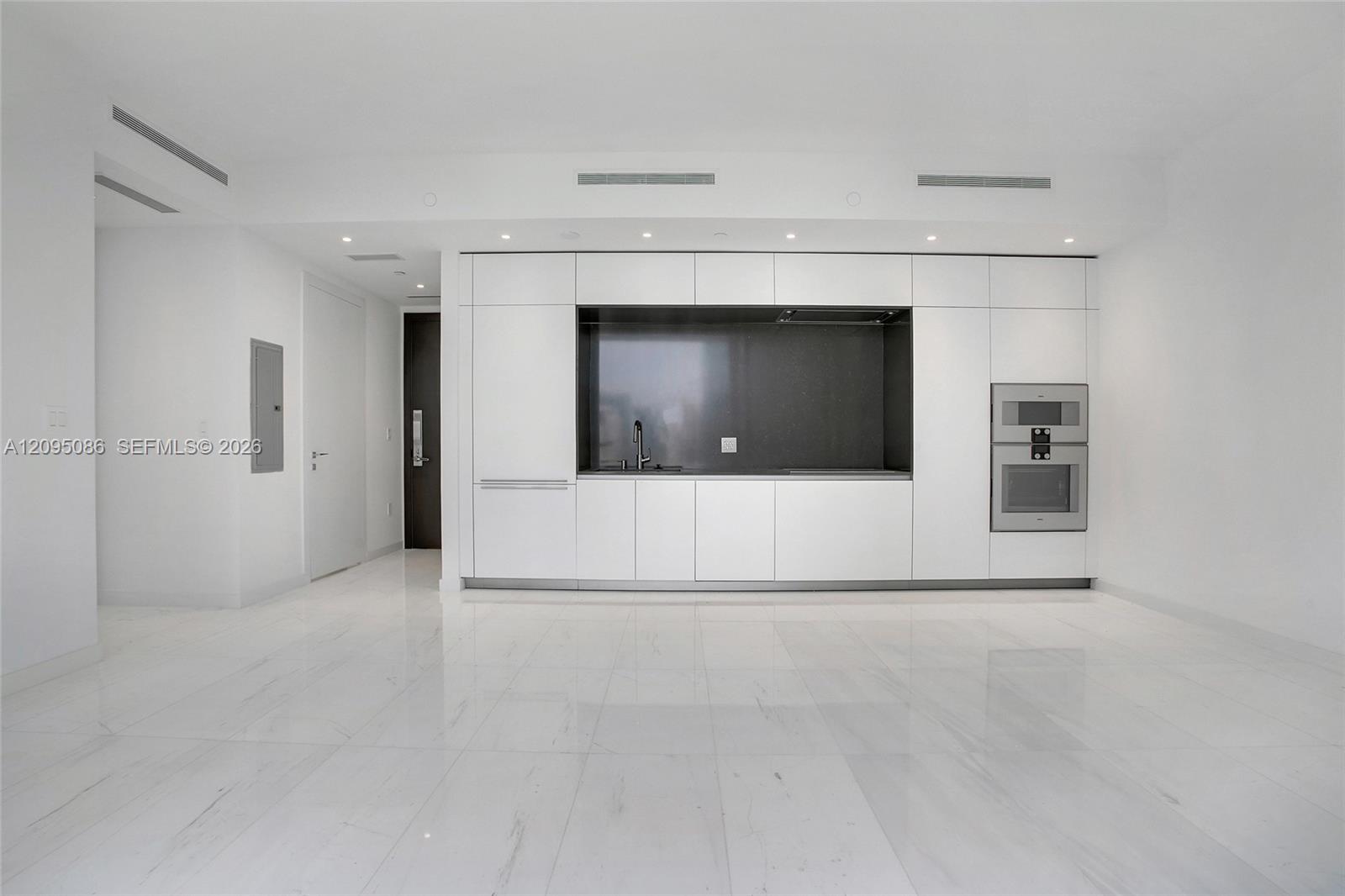 300 Biscayne Boulevard Way