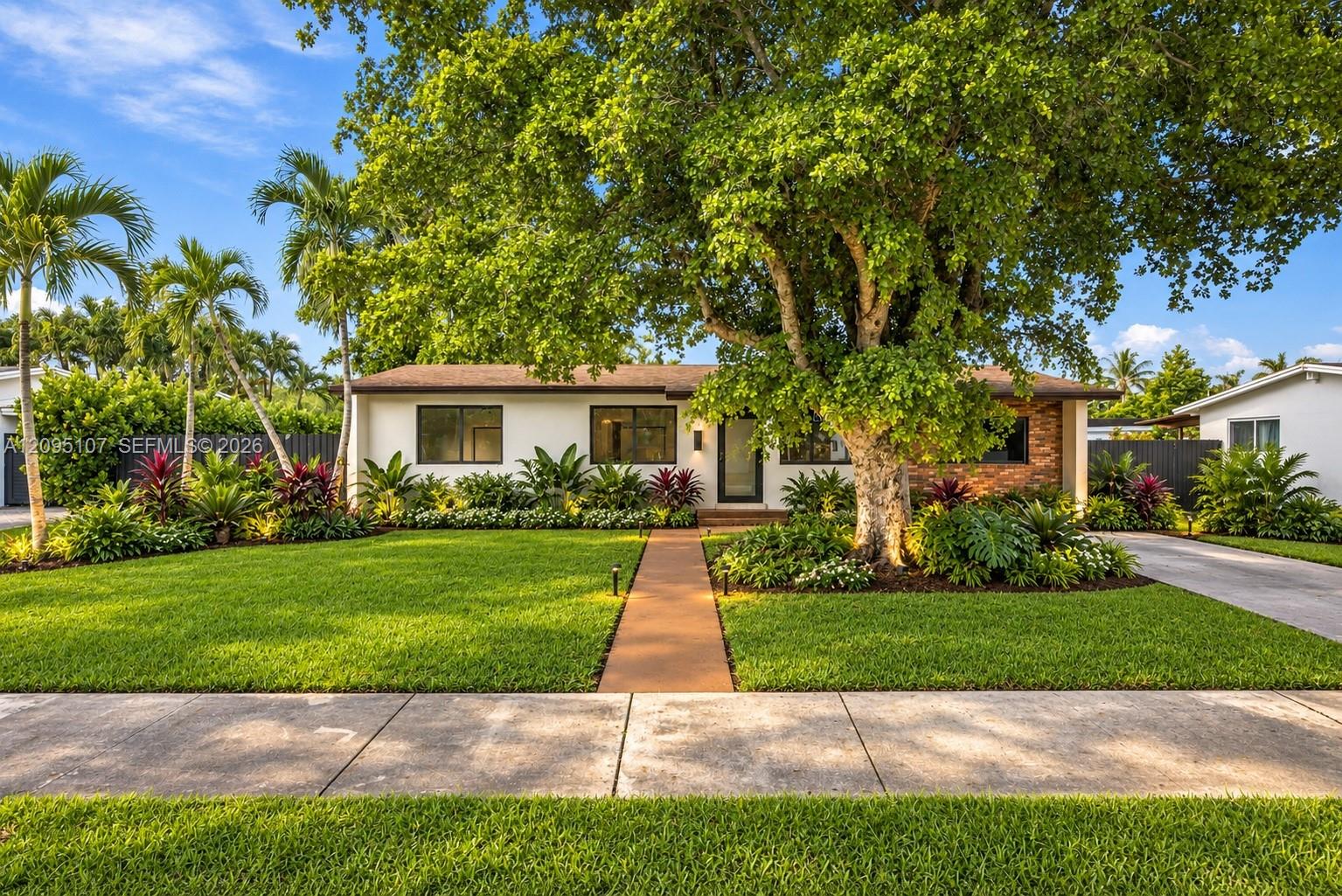 4920 SW 94th Court