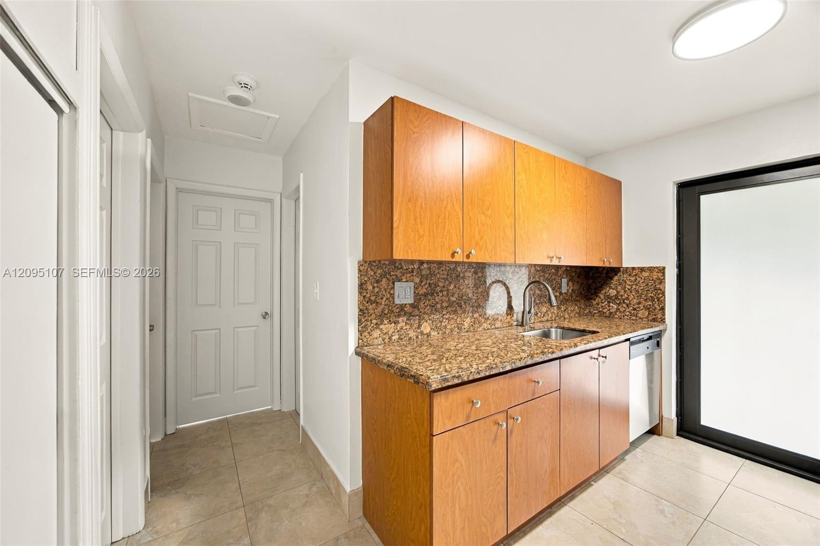 4920 SW 94th Court